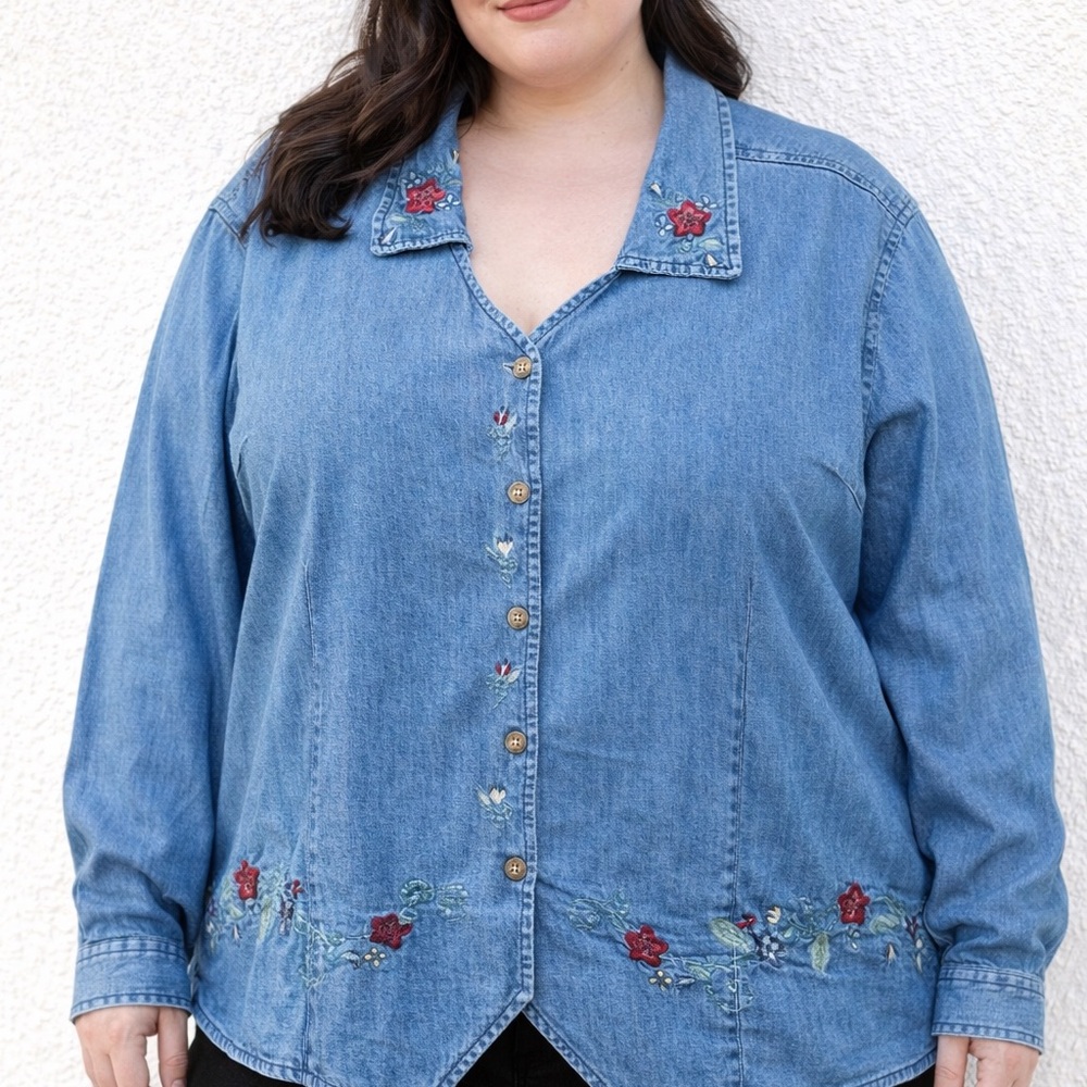 Fashion Bug Light Blue Denim embroidered button down Shirt ‎ 26W